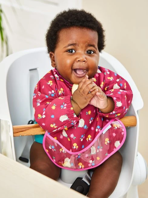 Jojo Maman Bebe JoJo Maman Bébé Berry Hedgehog Print Deluxe Sleeved Bib 4 Jojo Maman Bebe JoJo Maman Bébé Berry Hedgehog Print Deluxe Sleeved Bib - Image 2