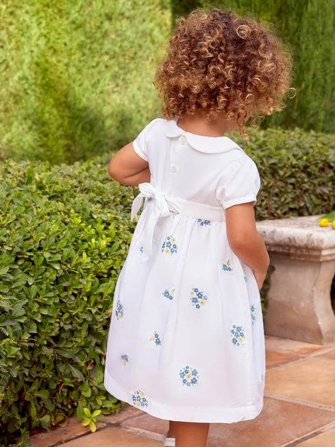 Jojo Maman Bebe JoJo Maman Bébé White Girls' Peter Pan Collar Embroidered Party Dress 4 Jojo Maman Bebe JoJo Maman Bébé White Girls' Peter Pan Collar Embroidered Party Dress - Image 2