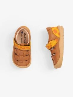 Start-Rite Tan Start-Rite Giraffe First Steps Closed Toe Shoes -Jojo Maman Bebe D60908s4